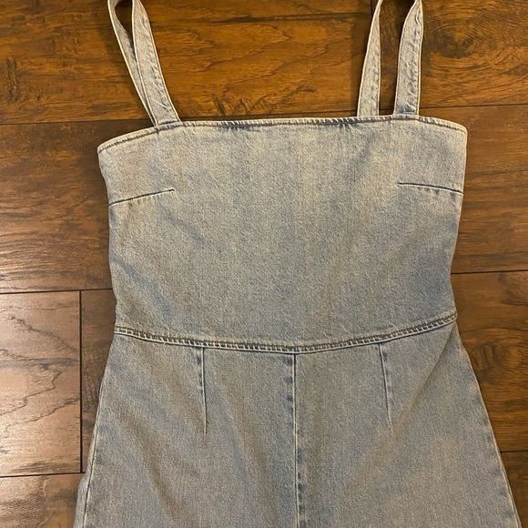 Reformation Riley Jumpsuit size 2 - Picture 3 of 3